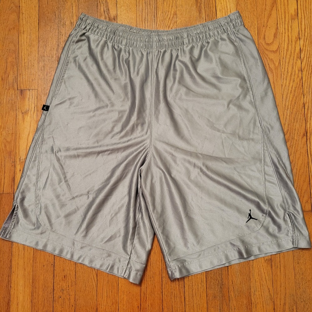 Jordan XXL Shorts Gray Athletic Relaxed Fit Basketball Dazzle Silky Shiny Y2K